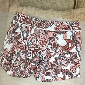 New York and Company shorts. Size 2. Paisley design pinks and Burgundies.